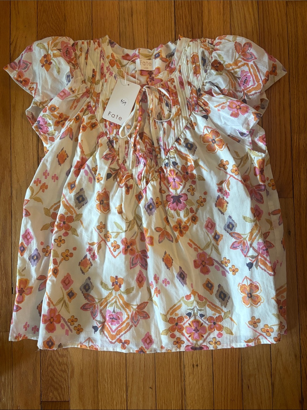 Fate top, large with tag